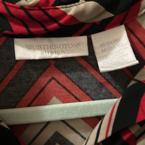 Red zig zag blouse - Picture 2 of 2